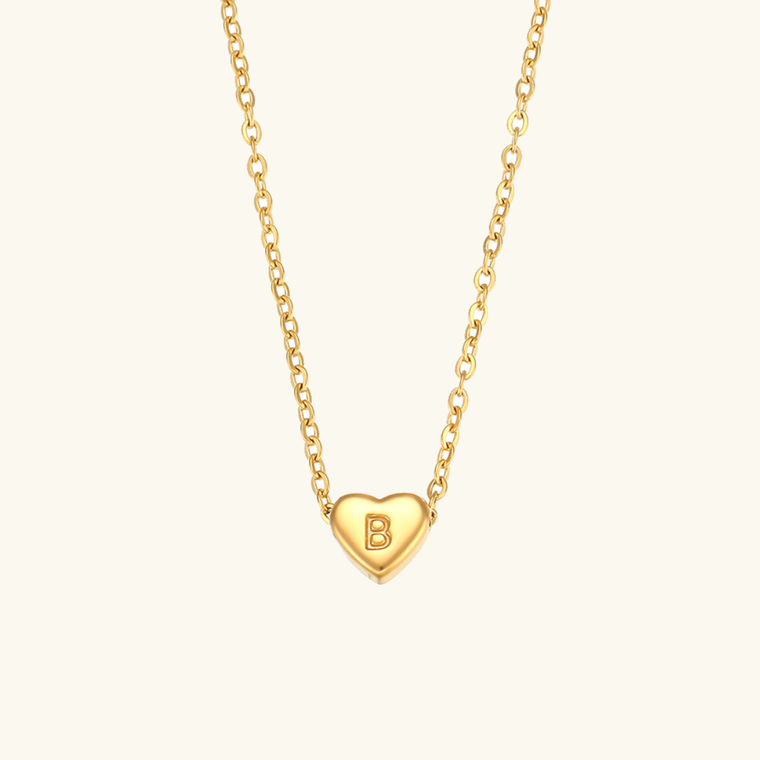 Collier en Or avec Initiale en Forme de Cœu