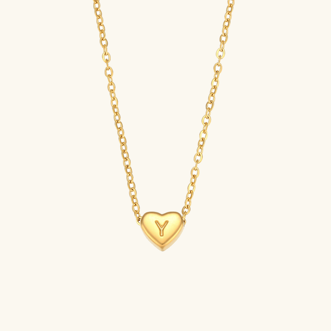Collier en Or avec Initiale en Forme de Cœu
