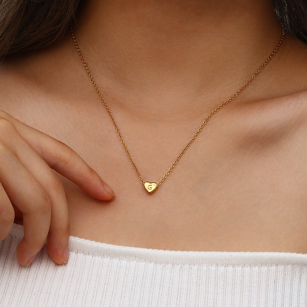 Collier en Or avec Initiale en Forme de Cœu