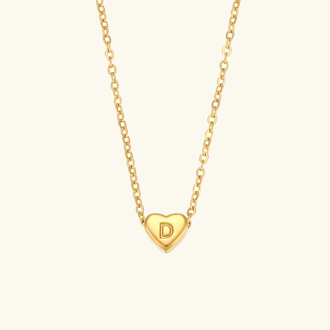 Collier en Or avec Initiale en Forme de Cœu