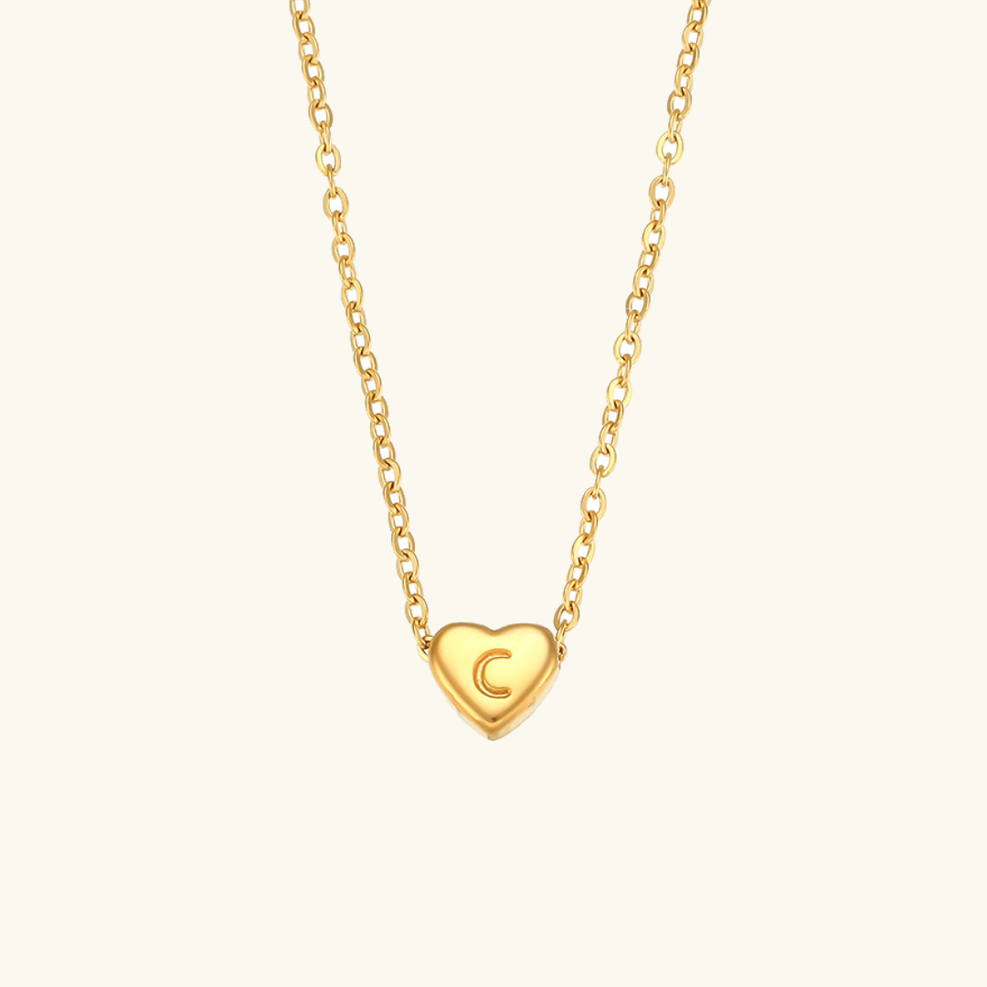 Collier en Or avec Initiale en Forme de Cœu