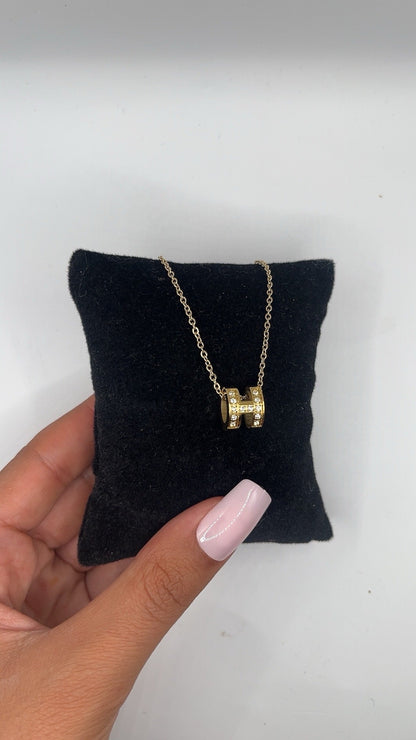 Collier Hanna