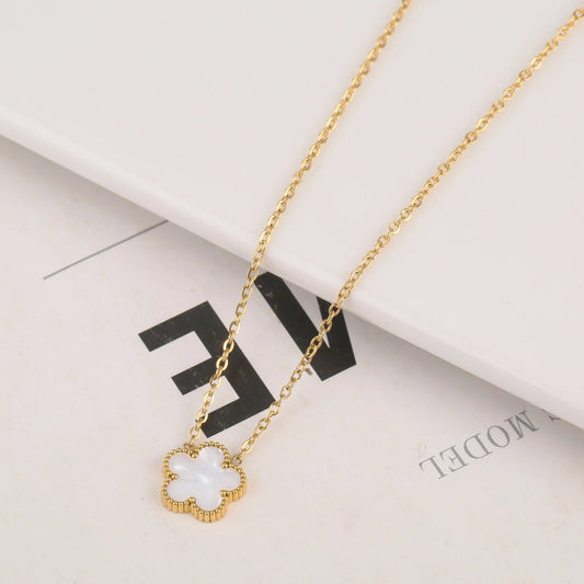 Trèfle | Pendant Collier – Blanc Or