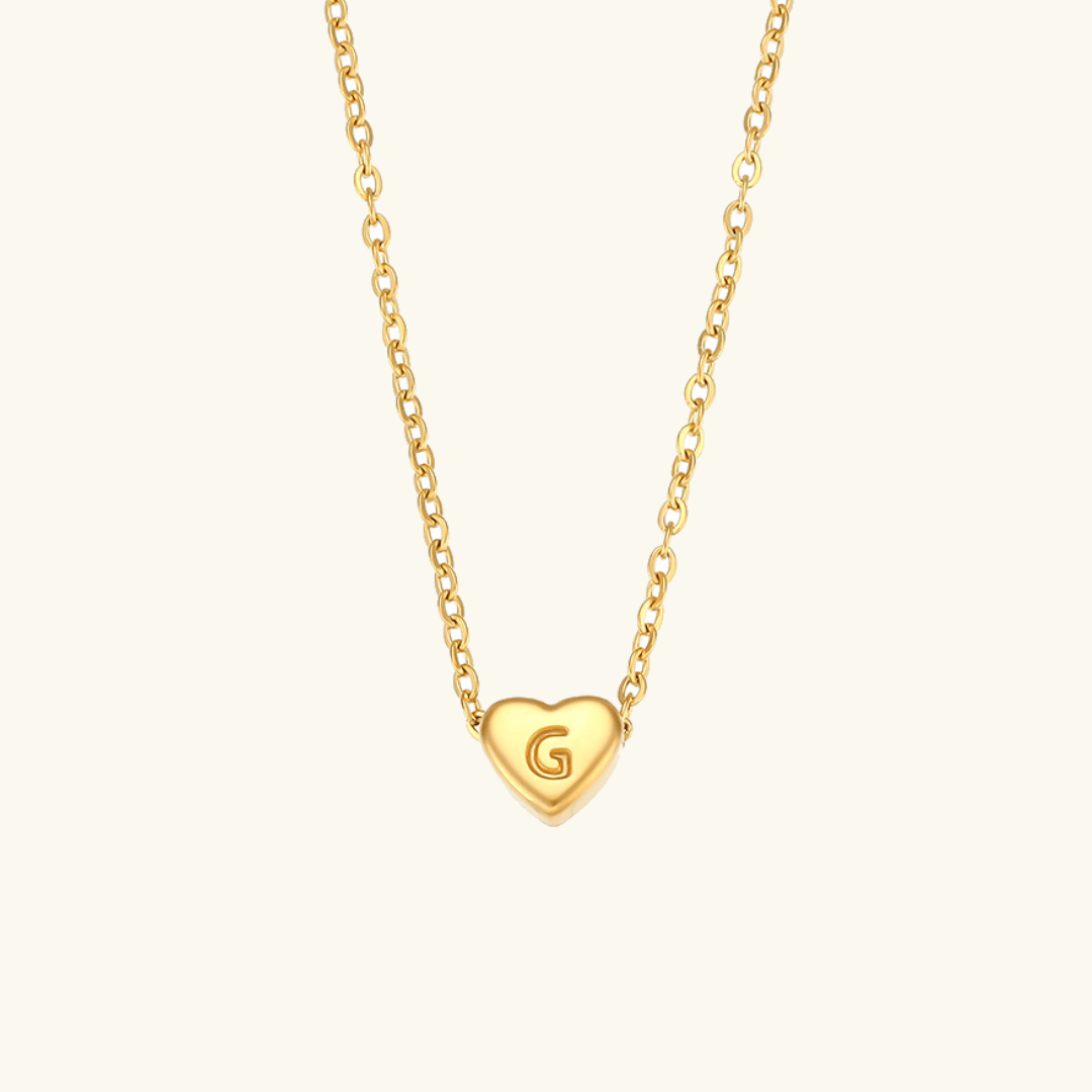 Collier en Or avec Initiale en Forme de Cœu