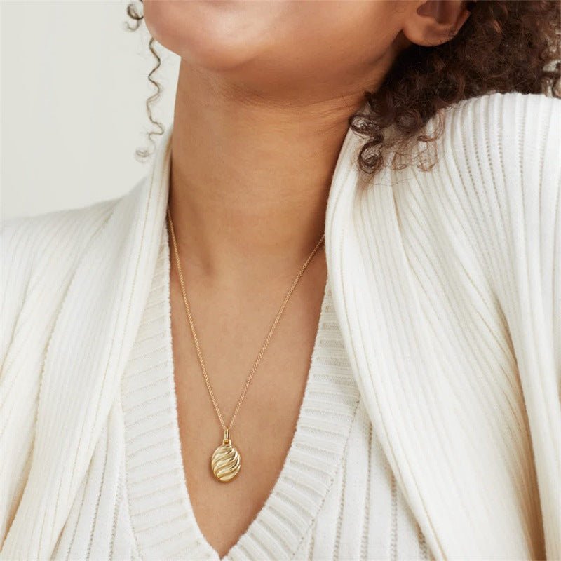 Collier Croissant en Or Linda