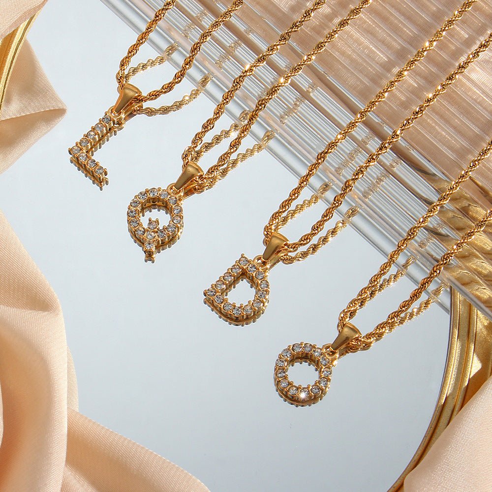 Collier en Diamant avec Initiale Maeve