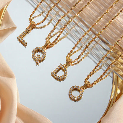 Collier en Diamant avec Initiale Maeve